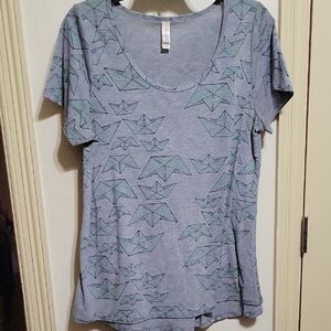 LuLaRoe Gray and Green Graphic Tee